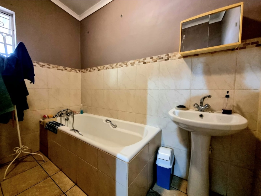 3 Bedroom Property for Sale in Beaconsfield Northern Cape
